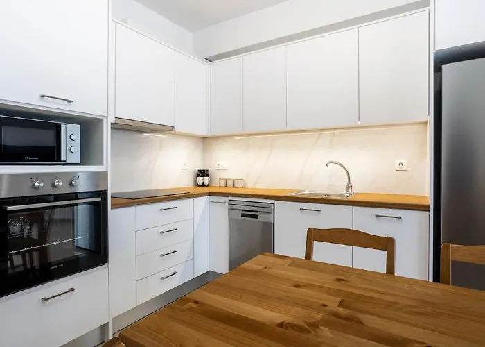 Yioula's Apartment *